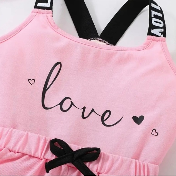NWOT. Girls 2 Piece Graphic Shorts Set “LOVE” - Picture 4 of 7